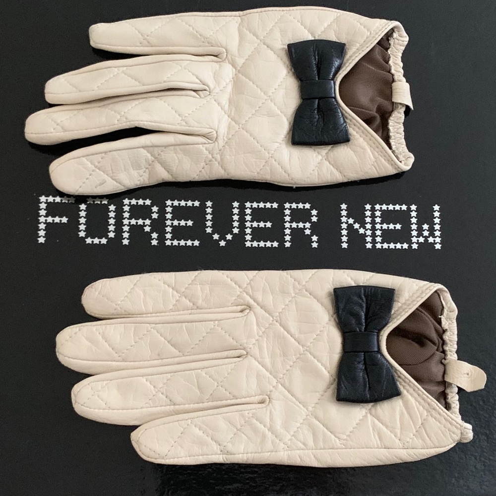 Genuine Leather Gloves Size M/L
